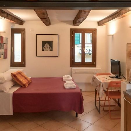 In The Heart Of Biennale Ac Wi-Fi Apartment เวนิส ภายนอก รูปภาพ